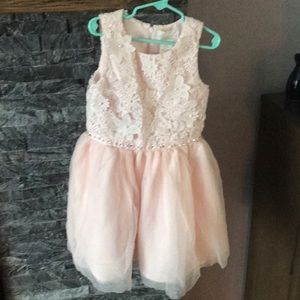 Girls light pink dress size 6x
